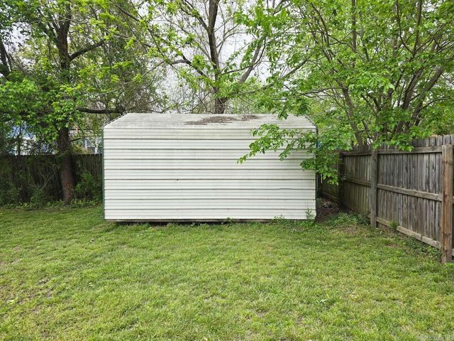 1103 Magnolia Ave, Mena, AR 71953