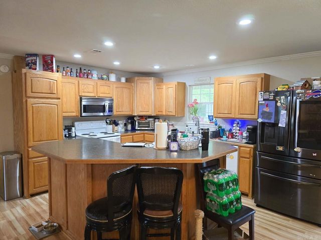 1103 Magnolia Ave, Mena, AR 71953