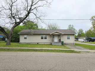 1103 Magnolia Ave, Mena, AR 71953