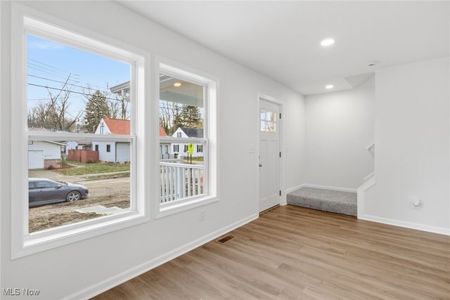 1337 Leonora Avenue, Akron, OH 44305