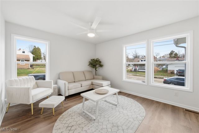 1337 Leonora Avenue, Akron, OH 44305