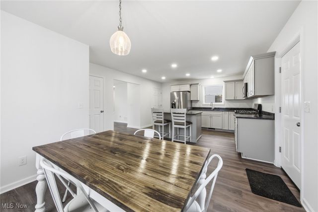 1337 Leonora Avenue, Akron, OH 44305