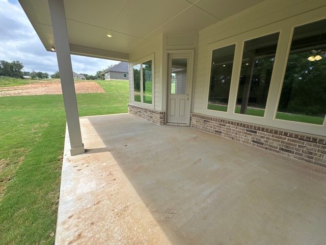 132 Oak Grove Way, Springtown, TX 76082
