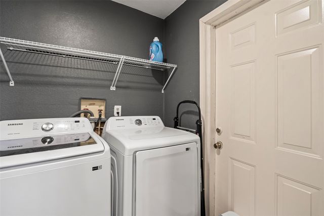 2061 Road 5100, Cleveland, TX 77327