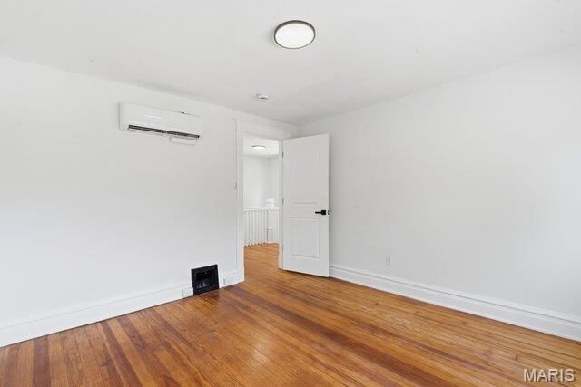8524 Richard Avenue, University City, MO 63132