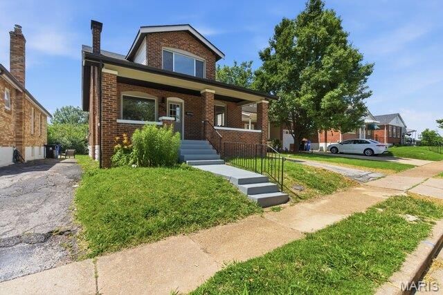 8524 Richard Avenue, University City, MO 63132