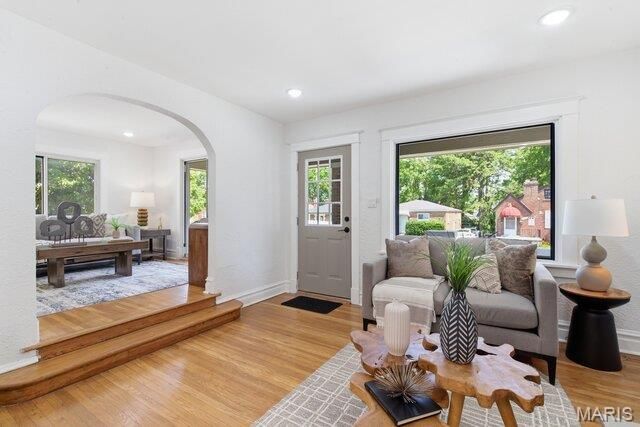 8524 Richard Avenue, University City, MO 63132