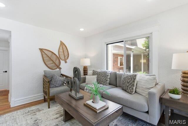 8524 Richard Avenue, University City, MO 63132