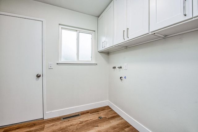 2058 W Vartikian Avenue, Fresno, CA 93711