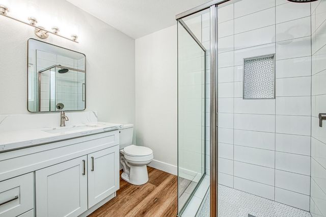 2058 W Vartikian Avenue, Fresno, CA 93711