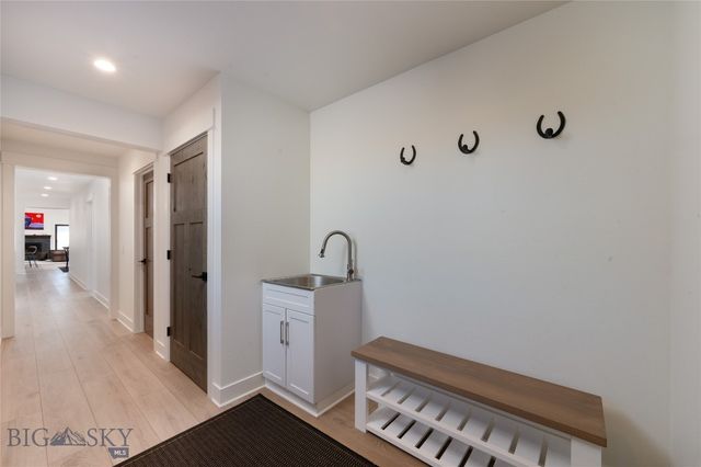 127 Montana Way, Ennis, MT 59729