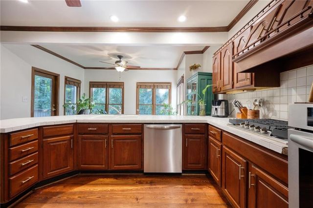 1024 Derby Run NW, Marietta, GA 30064