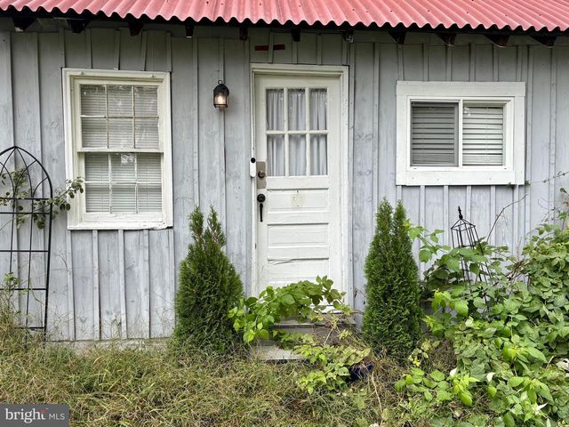 10105 AND 10085 MORGANTOWN RD, Newburg, MD 20664