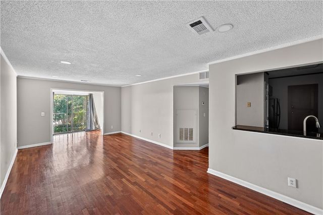 2657 Lenox Road NE H-110, Atlanta, GA 30324