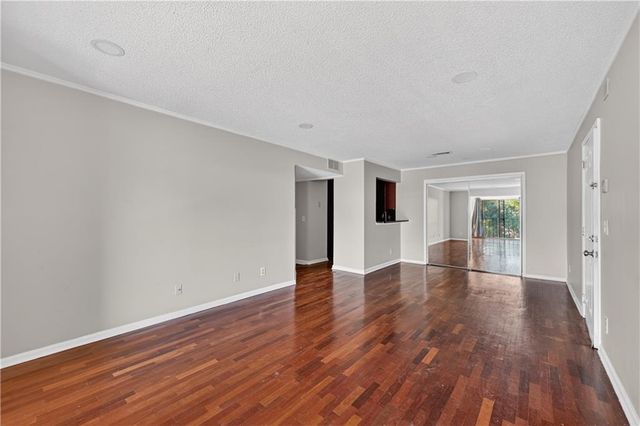 2657 Lenox Road NE H-110, Atlanta, GA 30324