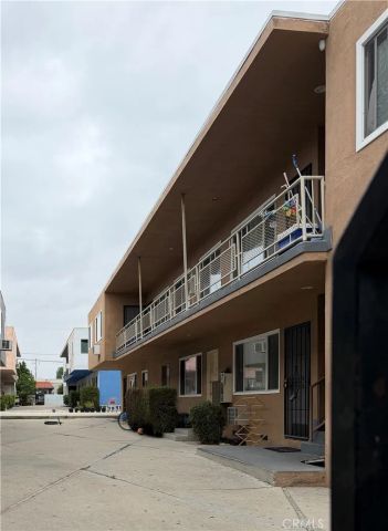 18315 Malden, Northridge, CA 91325