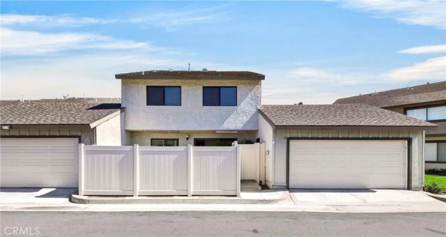 1455 W Cerritos Avenue 32, Anaheim, CA 92802