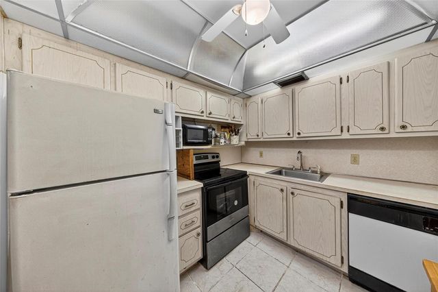 102 Newport F 102, Deerfield Beach, FL 33442