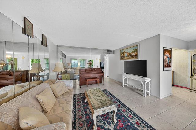 102 Newport F 102, Deerfield Beach, FL 33442
