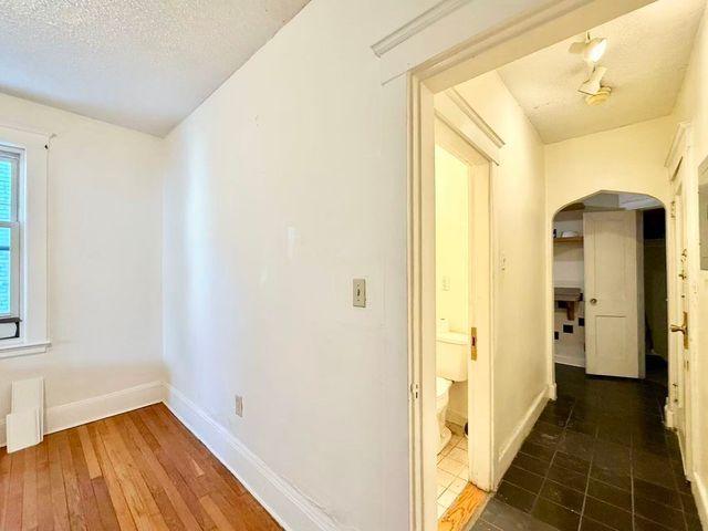 26 Chiswick Rd 6, Boston, MA 02135