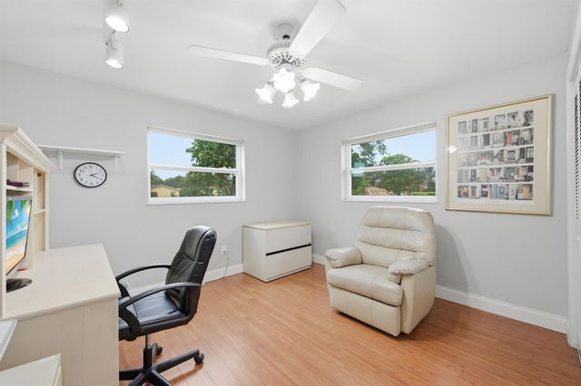 8386 Shadow Wood Boulevard, Coral Springs, FL 33071