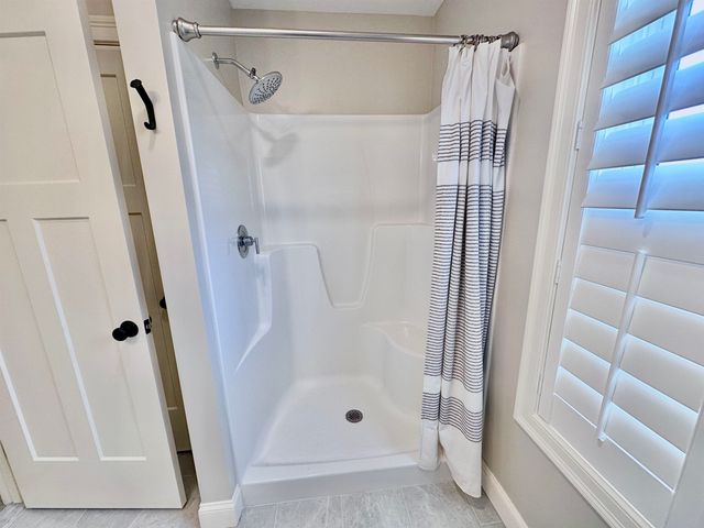 17 Lenox Drive A, Dover, NH 03820