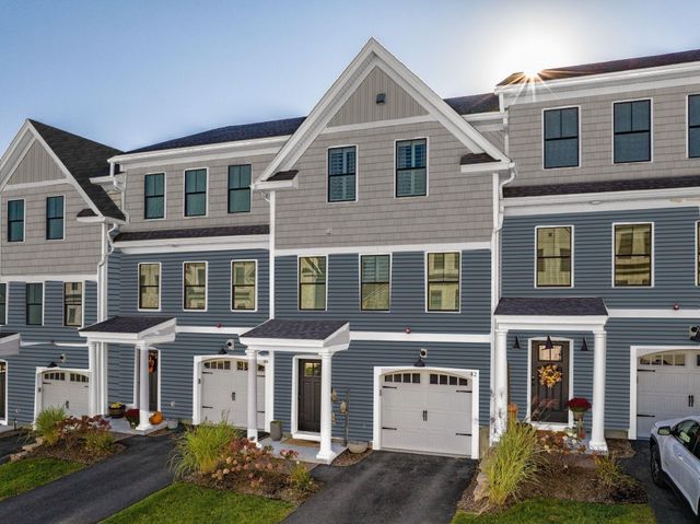 17 Lenox Drive A, Dover, NH 03820