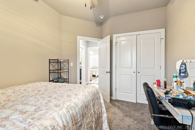 25079 S 519 Road, Park Hill, OK 74451