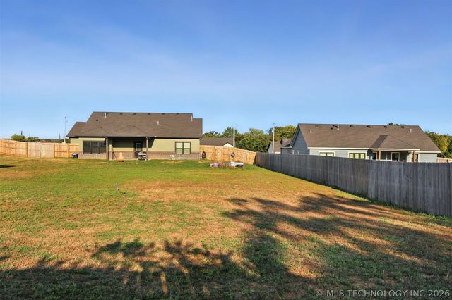 25079 S 519 Road, Park Hill, OK 74451