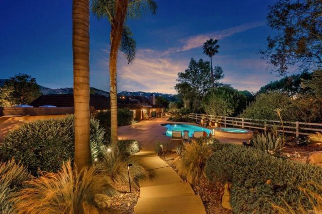7144 Via Mariposa Sur, Bonsall, CA 92003