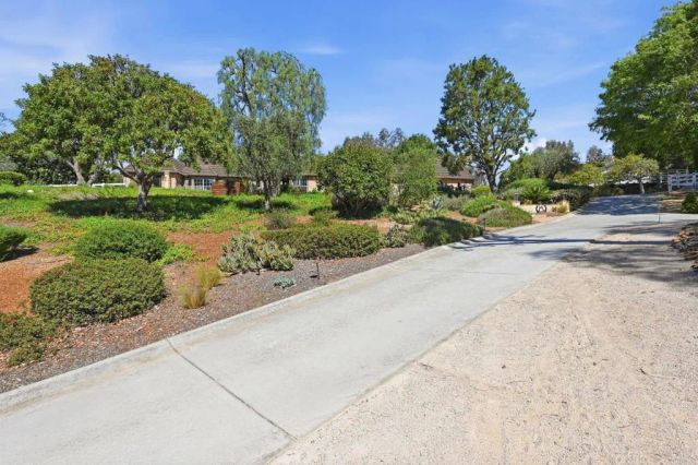 7144 Via Mariposa Sur, Bonsall, CA 92003