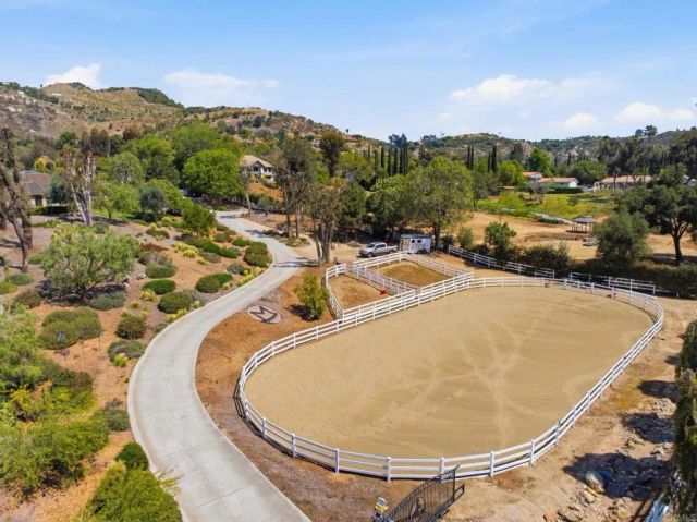 7144 Via Mariposa Sur, Bonsall, CA 92003
