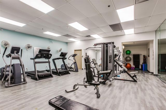 6211 W Northwest Highway 2401, Dallas, TX 75225