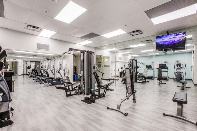 6211 W Northwest Highway 2401, Dallas, TX 75225