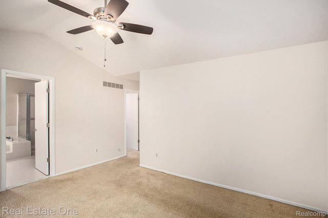 6630 Heron Point, West Bloomfield Charter Township, MI 48323