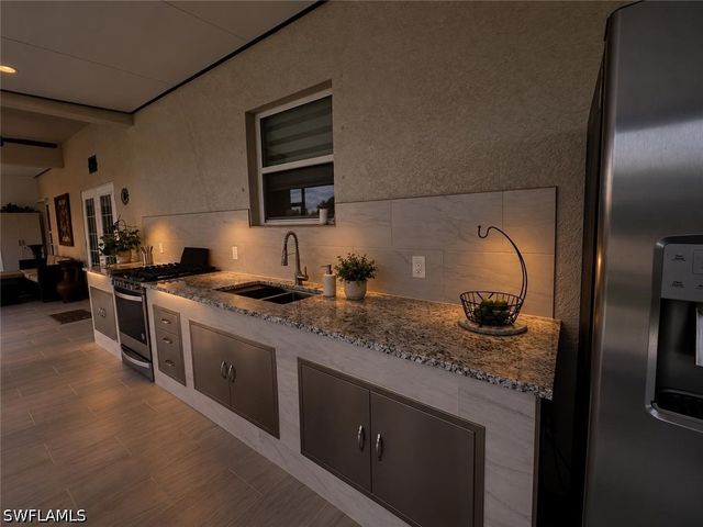6300 Everglades BLVD N, Naples, FL 34120