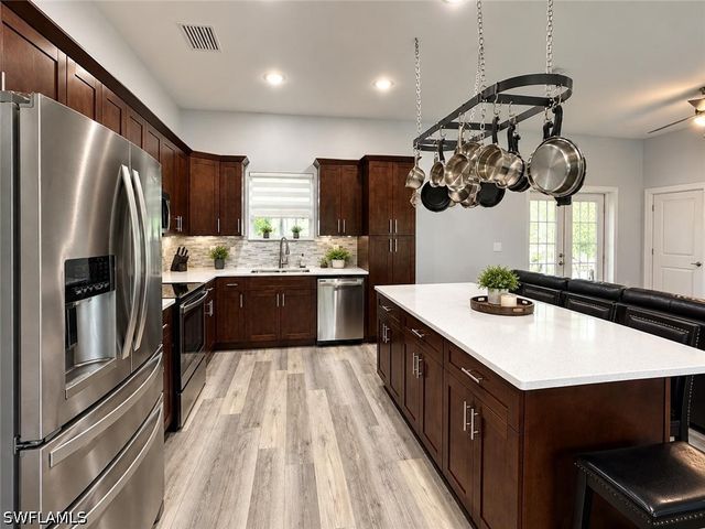6300 Everglades BLVD N, Naples, FL 34120