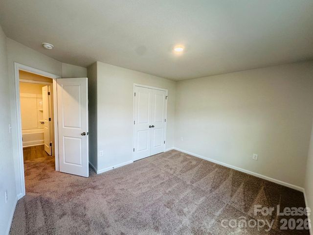 6322 Lowe Lane, Charlotte, NC 28214