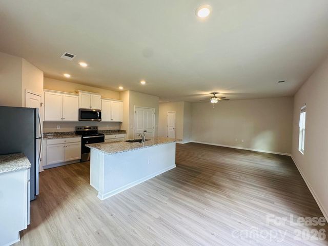 6322 Lowe Lane, Charlotte, NC 28214