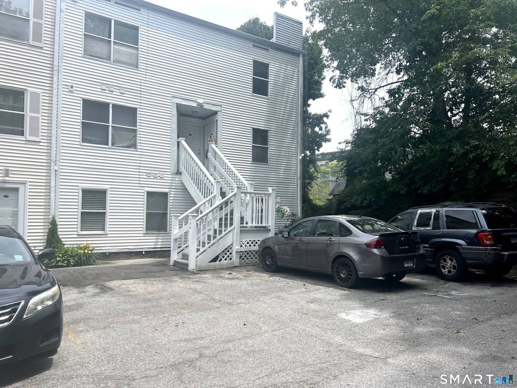 37 Greenwich Avenue 2-6, Stamford, CT 06902