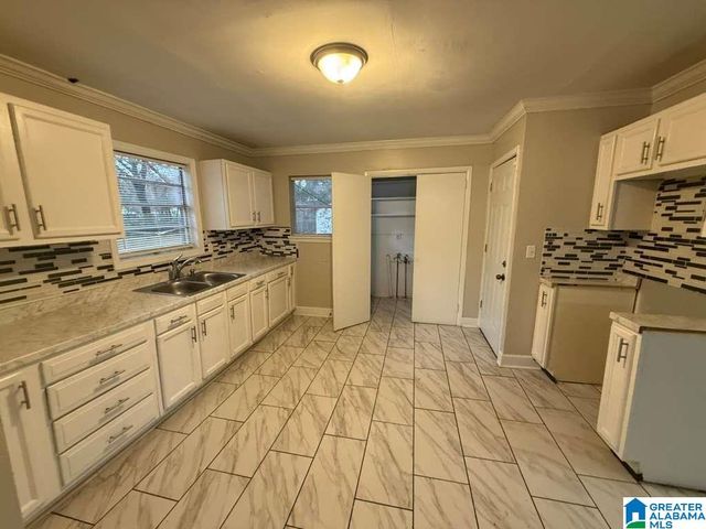 525 SELMA ROAD, Bessemer, AL 35020