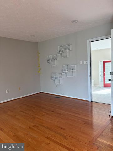 2117 CROSS TRAILS RD, Baltimore, MD 21244