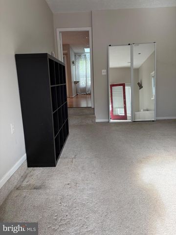 2117 CROSS TRAILS RD, Baltimore, MD 21244