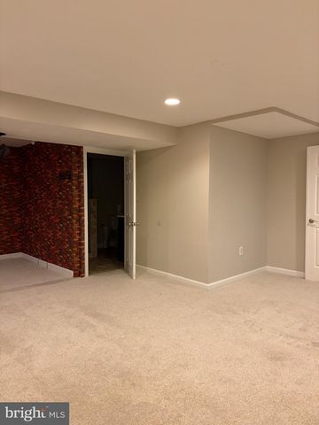 2117 CROSS TRAILS RD, Baltimore, MD 21244