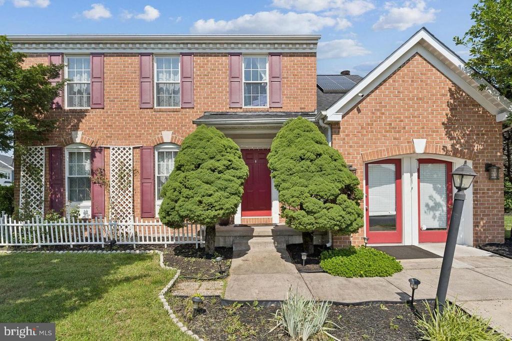 2117 CROSS TRAILS RD, Baltimore, MD 21244