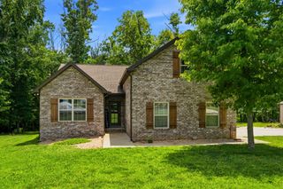 4423 Taylor Rd, Springfield, TN 37172