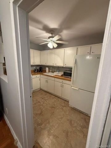 175 Archer Street 2E, Freeport, NY 11520
