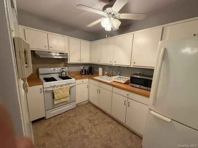 175 Archer Street 2E, Freeport, NY 11520