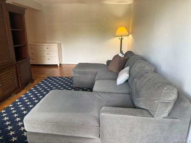 175 Archer Street 2E, Freeport, NY 11520