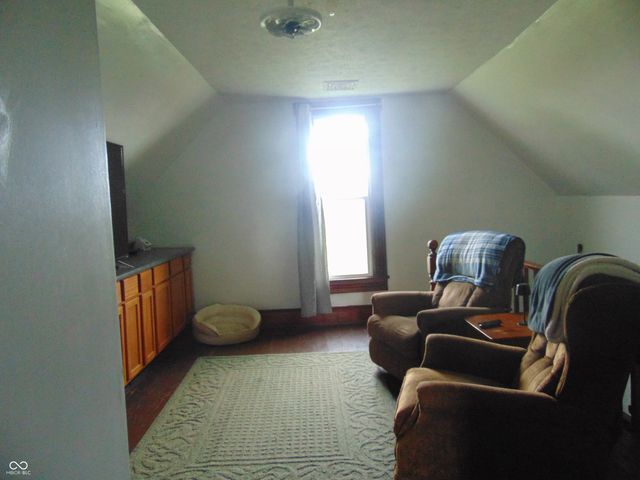 679 S 1050 W, Jamestown, IN 46147